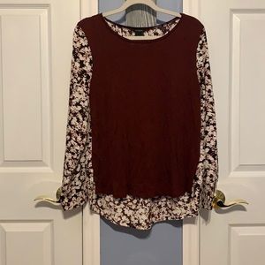 long sleeve top w/sheer pattern on sleeves& back